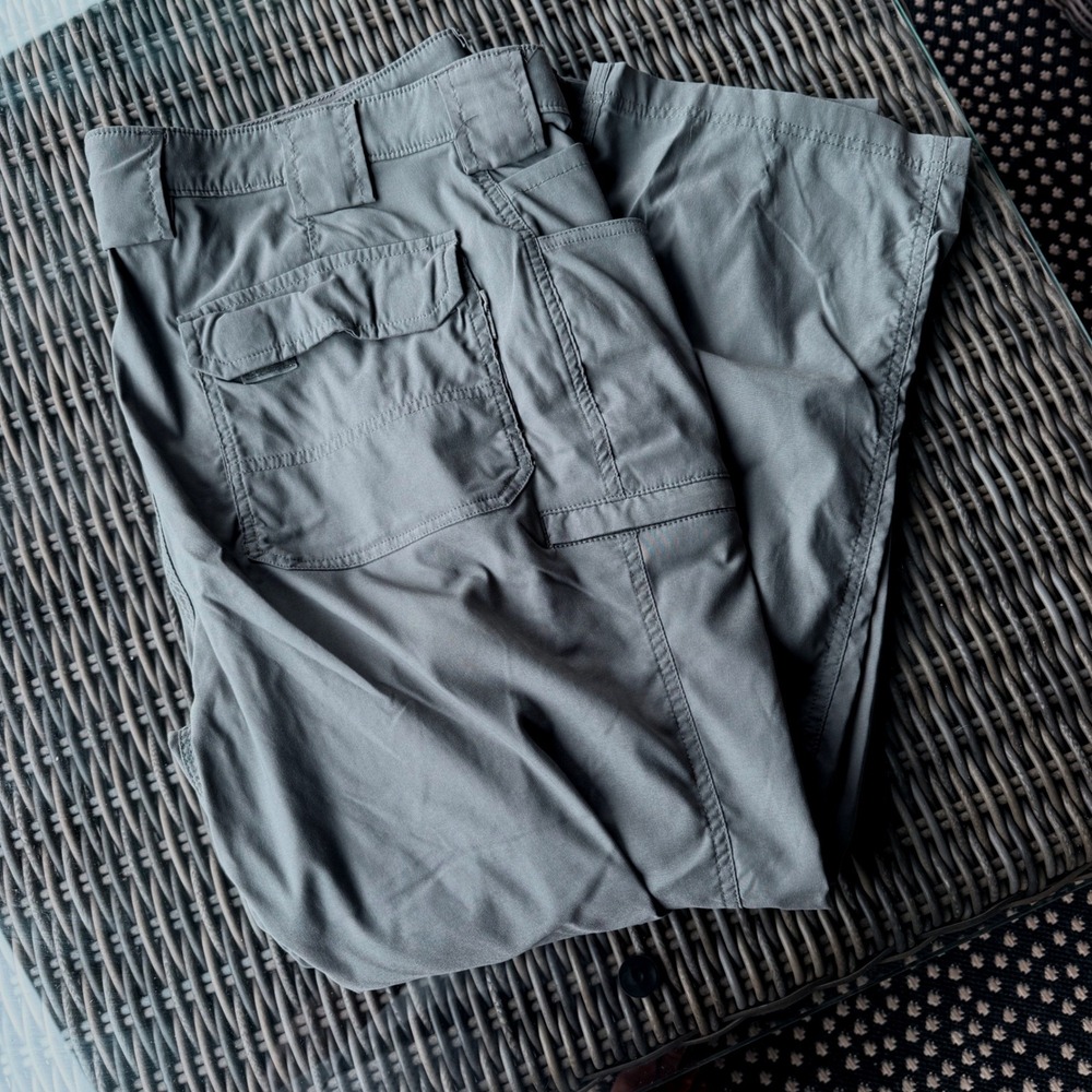 Duluth Trading Co Cargo Pants Mens 42x30 Gray Dry On The Fly Relaxed Fit Flex
